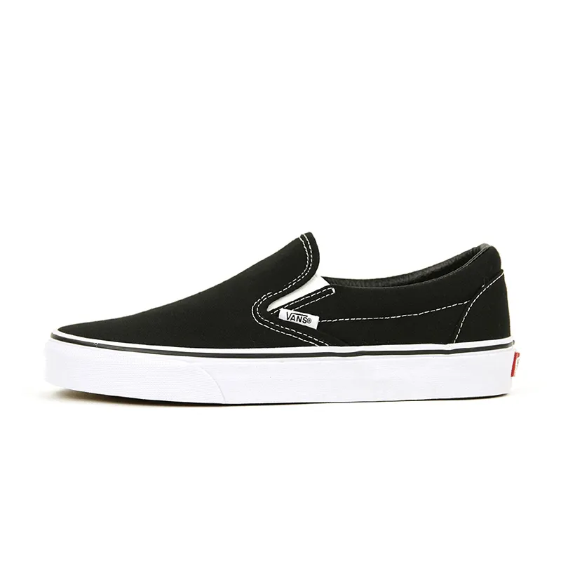 [VN000EYEBLK] Vans Classic Slip-On Unisex Sneakers